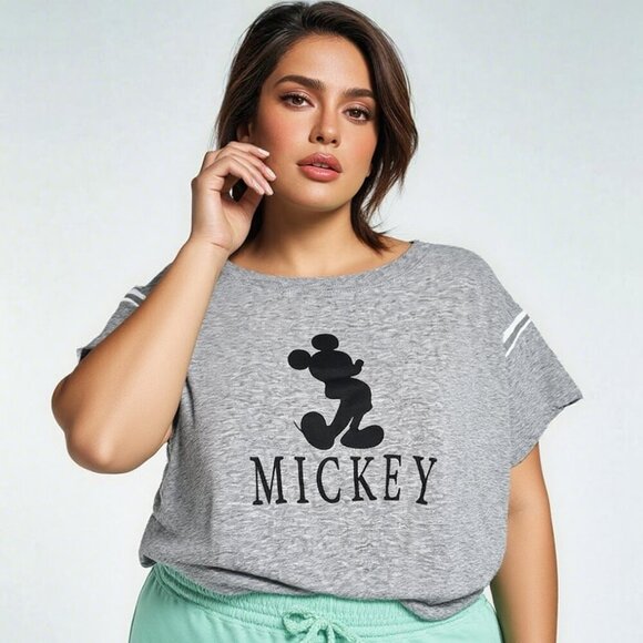 Disney Women’s XL Gray Cropped Mickey Mouse Graphic Raglan Tee Shirt Preppy Fun - Picture 1 of 6